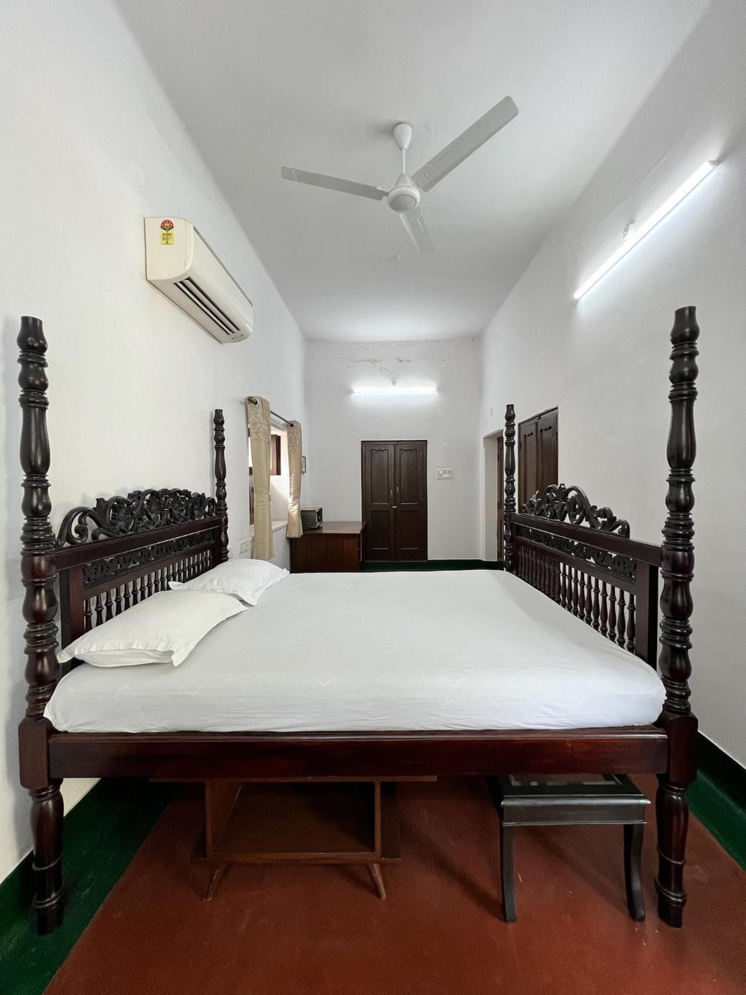 Laxmi Nivas 1949 Bed & Breakfast Secundurabad Exterior photo